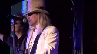 Watch Cheap Trick Getting Better video