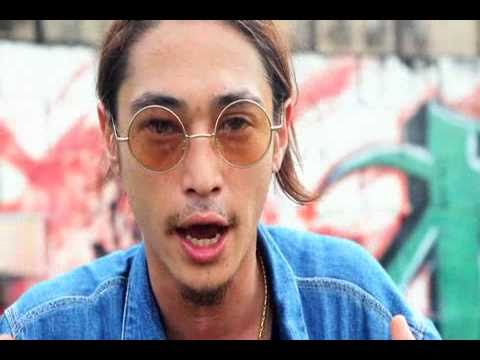 卍LINE 「ブンシャカラカ」