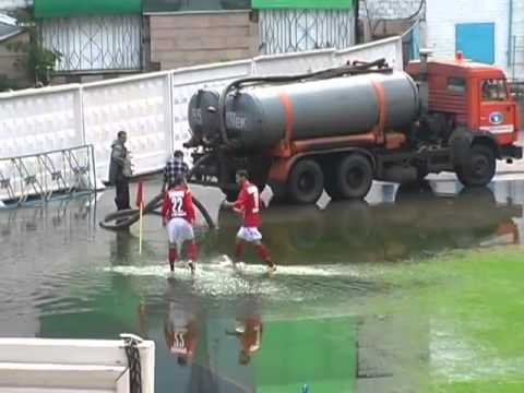O pior campo para se jogar futebol...Só visto! O pior campo para se jogar futebol...Só visto!