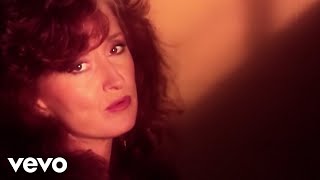 Watch Bonnie Raitt Have A Heart video