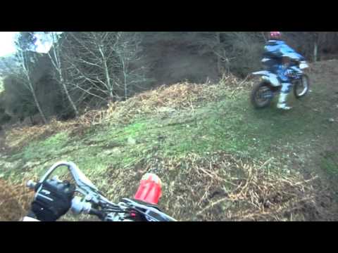 mañana de enduro en los montes entre La Arboleda y El Regato con banda sonora a cargo de mis bandas,Kriminal Forceps e Inkubo.