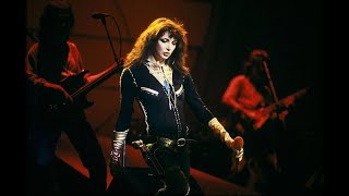 Watch Kate Bush James And The Cold Gun video