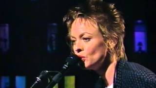 Watch Laurie Anderson Ramon video