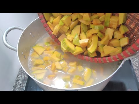 NẤU CHÁO BÍ ĐỎ ĐẬU XANH mát bổ dưỡng cho ngày hè.