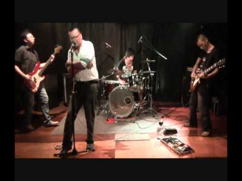Hui Se Di Dai (HSDD) - We Are All The Same Live