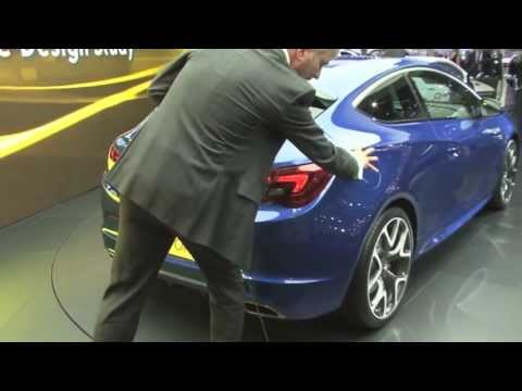 Designer Mark Adams explains design highlights on the NEW Opel Astra J OPC