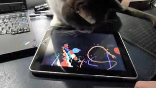 Thumb Gato pintando arte en un iPad