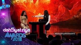 Dahsyatnya Awards 2018 Ayu Ting Ting Di Tebak Keinginannya Oleh Sacred Riana 25 Januari 2018 Dahsyatnya Awards 2018 Ayu Ting Ting Di Tebak Keinginannya Oleh Sacred Riana 25 Januari 2018