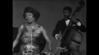 Watch Sarah Vaughan I Feel Pretty video