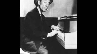 Watch Hoagy Carmichael Little Old Lady video