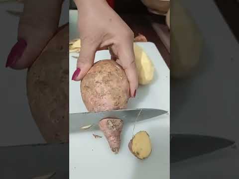 Peeling and Slicing sweet potato @eyayvlog8995 Peeling and Slicing sweet potato @eyayvlog8995
