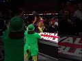 Hornswoggle chases after Zelina Vega #Short