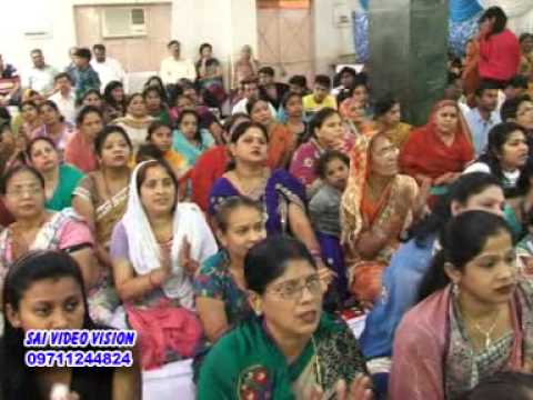 Vridavan Dham Apaar Jape Ja Radhe Radhe Radha Albeli Sarkar...
