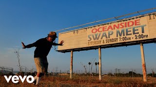 Dezzy Hollow - Saucy Me