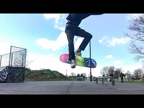 Flamingo Flip - Ellis Front