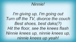 Watch Split Enz Ninnie Knees Up video