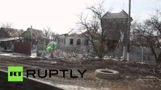Кадры из разрушенного в результате боев поселка Чернухино