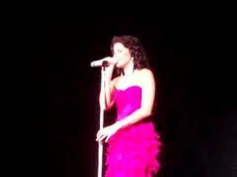 Nelly Furtado singing Kabhi Kabhie