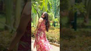 Vizhi Moodi