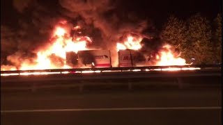 Video POZhAR NA TRASSE M-4 POD KRASNODAROM from АВТОРитет, Industrialny drive, Krasnodar, Russia
