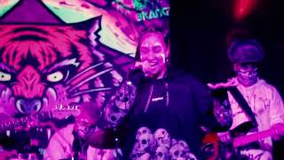 Alika - No te pongas triste en Orange bar