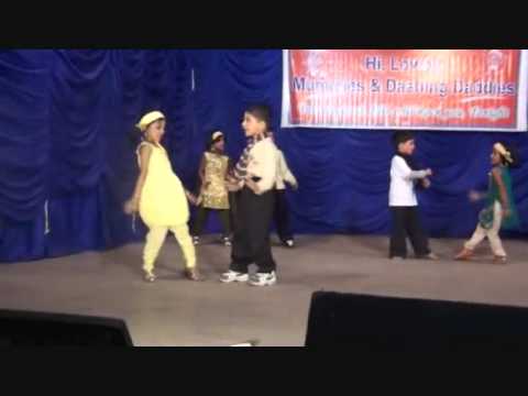 Jack n Jill - saamne yeh kaun aaya.wmv