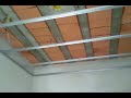 Estrutura e tabicas para receber gesso acartonado no forro