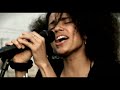 Nneka — Heartbeat клип