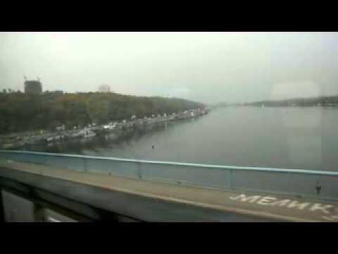 Днепр з вакна вагона метро/Dnieper River in Kyiv.mp4