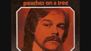 Watch Nick MacKenzie Peaches On A Tree video