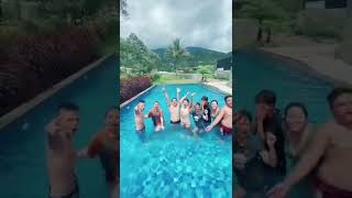 Mandi Bareng Dinar Candy Di Kolam
