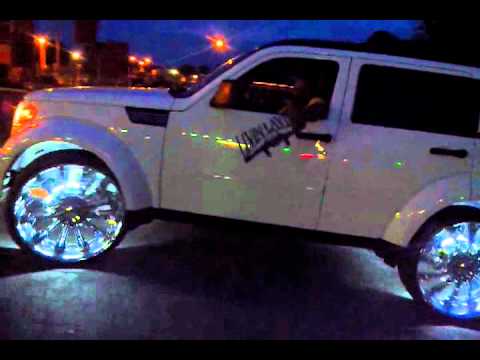 dodge nitro on 26s - YouTube