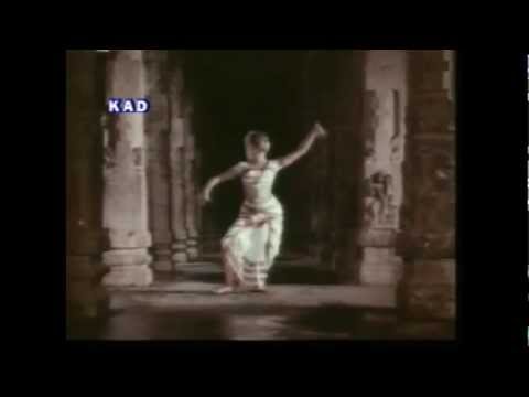 AMERICA AMMAYI- ANANDA TANDAVAMADE -- DEVAYANI DANCE.mp4