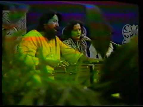 SURAJ JOGIS FAVOURATE SINGER- HARI OM SHARAN SINGING BHAJAN
