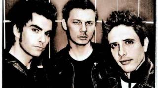 Watch Stereophonics Something In The Way video