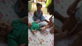 Farra Na Casa Da Vovó, Cosquinha No Mano.