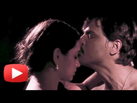 Steamy Love Scene - Latest Marathi Movie Taptapadi - Shruti...