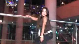 abhi to main jawan hoon (hina) abhi to main jawan hoon (hina)