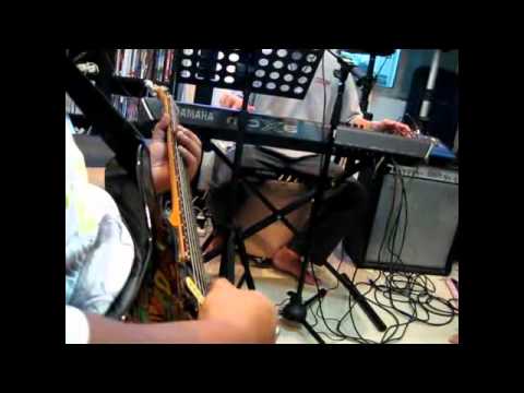 Guitar VS Keyboard (ส้มหล่น Cover) thumb