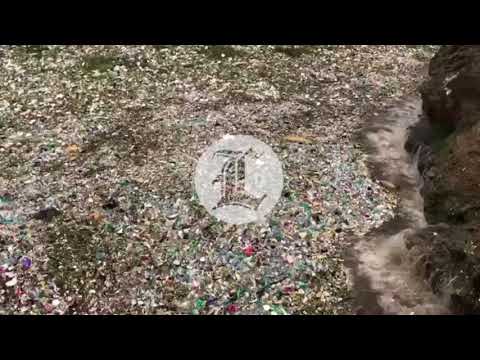 Cúmulo de basura arropa el malecón de Santo Domingo