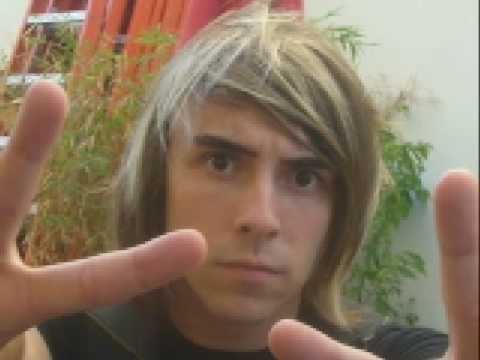 Oh My Gaskarth It's Alex Gaskarth you thought i wasn't going to make a