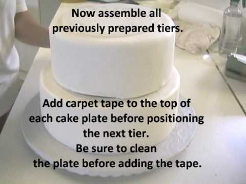 Purple Wedding Cake Toppers on The Nerdiest Wedding Cake Toppers Of All Time  Photos    Worldnews Com