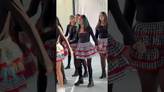 A Menininha De Rua Saiu Chorando Da Festa Junina Dela