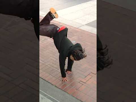 Devan uses his cat-like reflexes from Stellar Wind👇 #pizzaskateboards #skatechannel #skateboarding