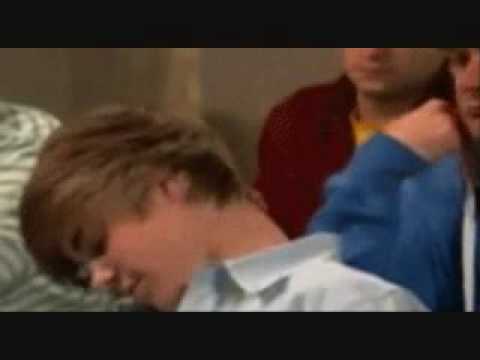 animated justin bieber hair flip. Justin Bieber#39;s Hair Flip