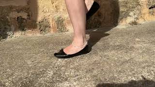 Iphone 10 Trample Wearing Shiny Black Ballerina Flats