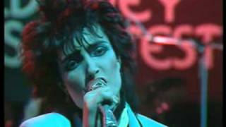 Watch Siouxsie  The Banshees Metal Postcard mittageisen video