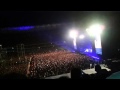 Paul McCartney convida meninas do movimento "Paul, Vem Falar Uai!" para o palco