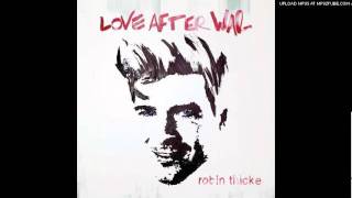 Watch Robin Thicke Never Give Up video
