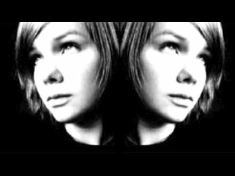 Cloetta Paris - Secret Eyes Cloetta Paris - Secret Eyes